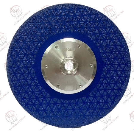 دیسک وکیوم بریز مثلثی ایگلی ، رنگ آبی، دارای فلنچ و مهره M14، مناسب برای برش و سایش مواد مختلف.